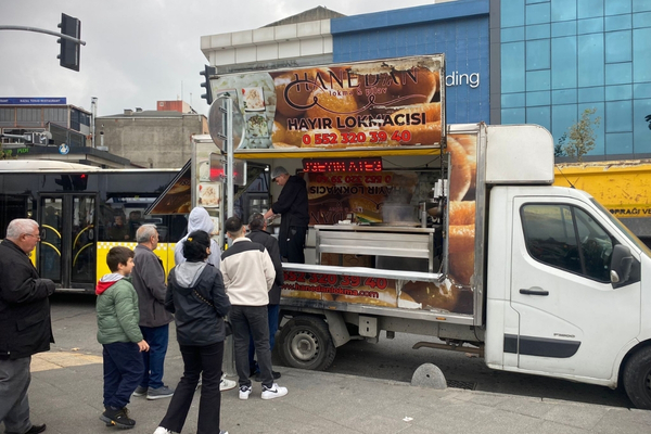 Lokma Dağıtımı